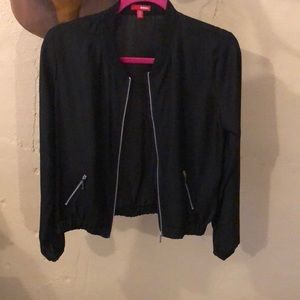 Black light weight jacket